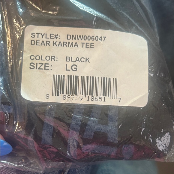 Daydream Nation Stylish Black Graphic Tee - Picture 3 of 5